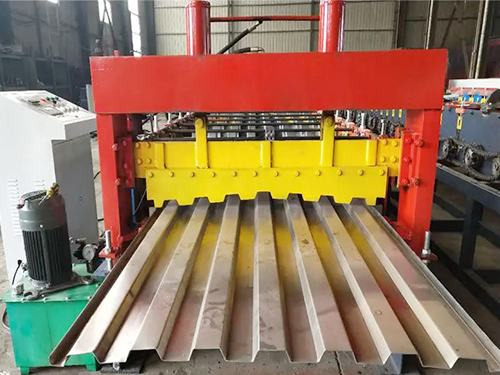 山西大型厢板成型机