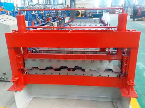 山西汽车厢板成型机